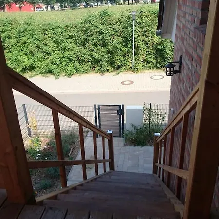 Leofix Apartment *
